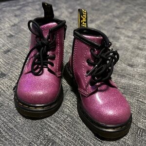 Toddlers Dr.martens pink boots size 6 only worn once